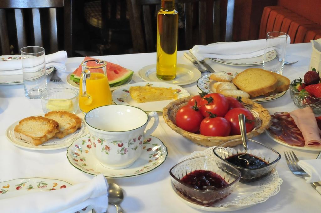 Casa Rural Llugaron I Vendégház Miravalles Kültér fotó