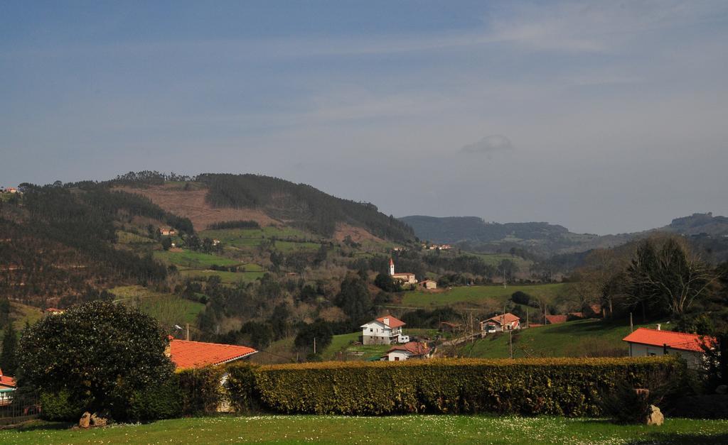 Casa Rural Llugaron I Vendégház Miravalles Kültér fotó